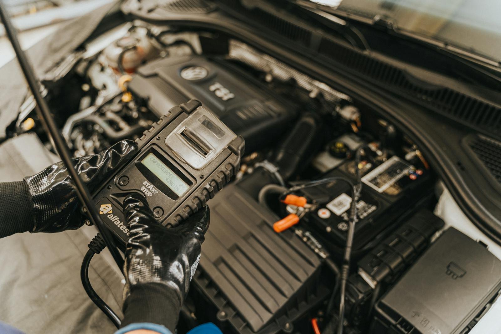 Cara Merawat Mesin Mobil Agar Tetap Awet dan Performa Optimal