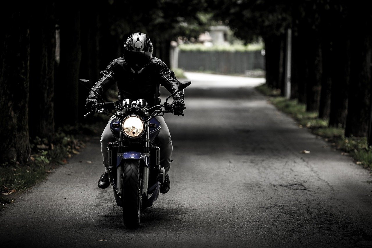 5 Perlengkapan Sepeda Motor yang Menambah Gaya dan Keamanan