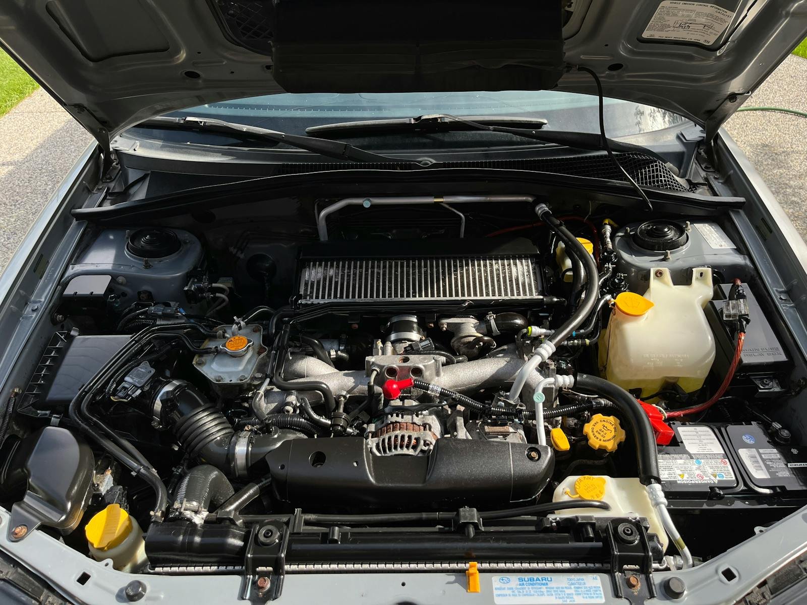 Cara Merawat Sistem Pendingin Mobil dengan Radiator Coolant Berkualitas