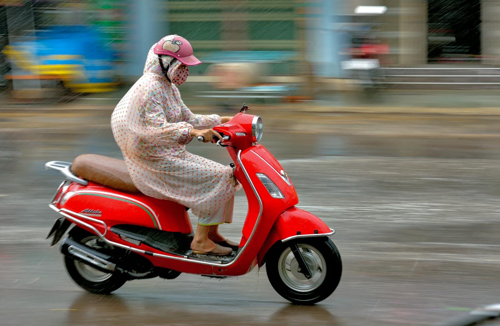 Perlengkapan Sepeda Motor Terbaru yang Membuat Perjalanan Anda Lebih Nyaman dan Aman