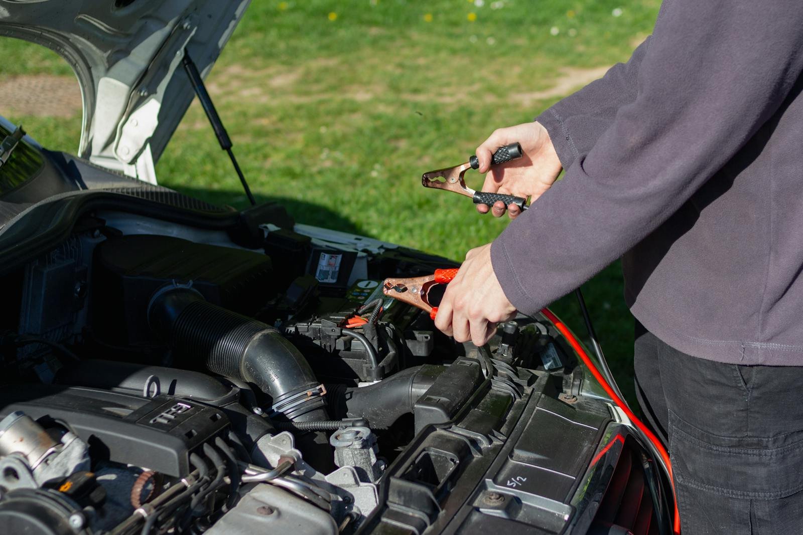 Mengoptimalkan Performa Kendaraan dengan Elektronik Mobil Terkini